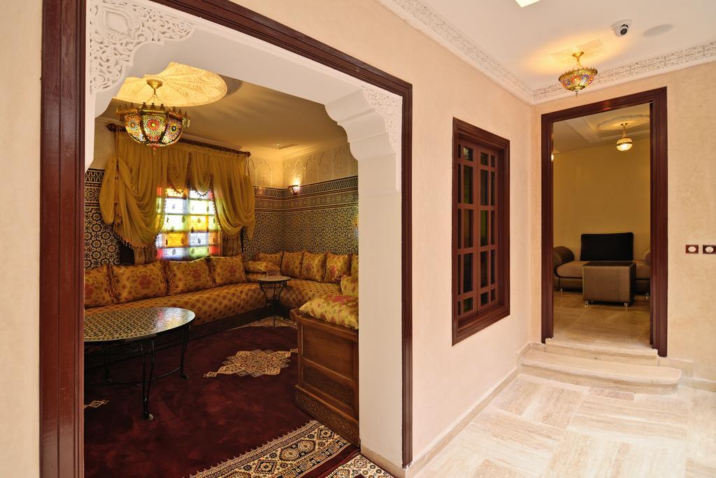 פס Hotel Blue Sky מראה חיצוני תמונה