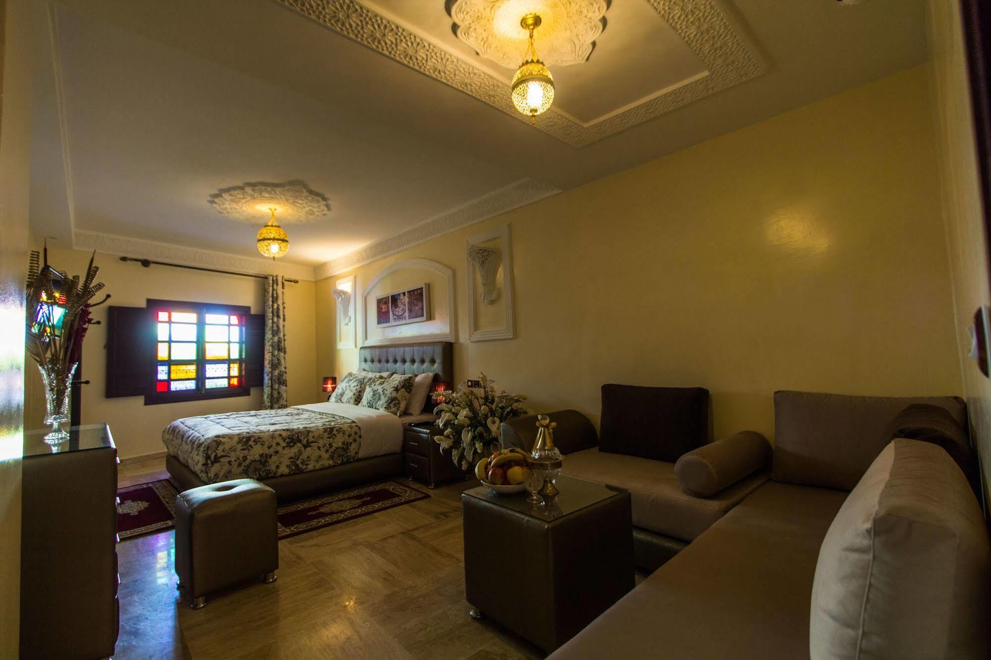 פס Hotel Blue Sky מראה חיצוני תמונה